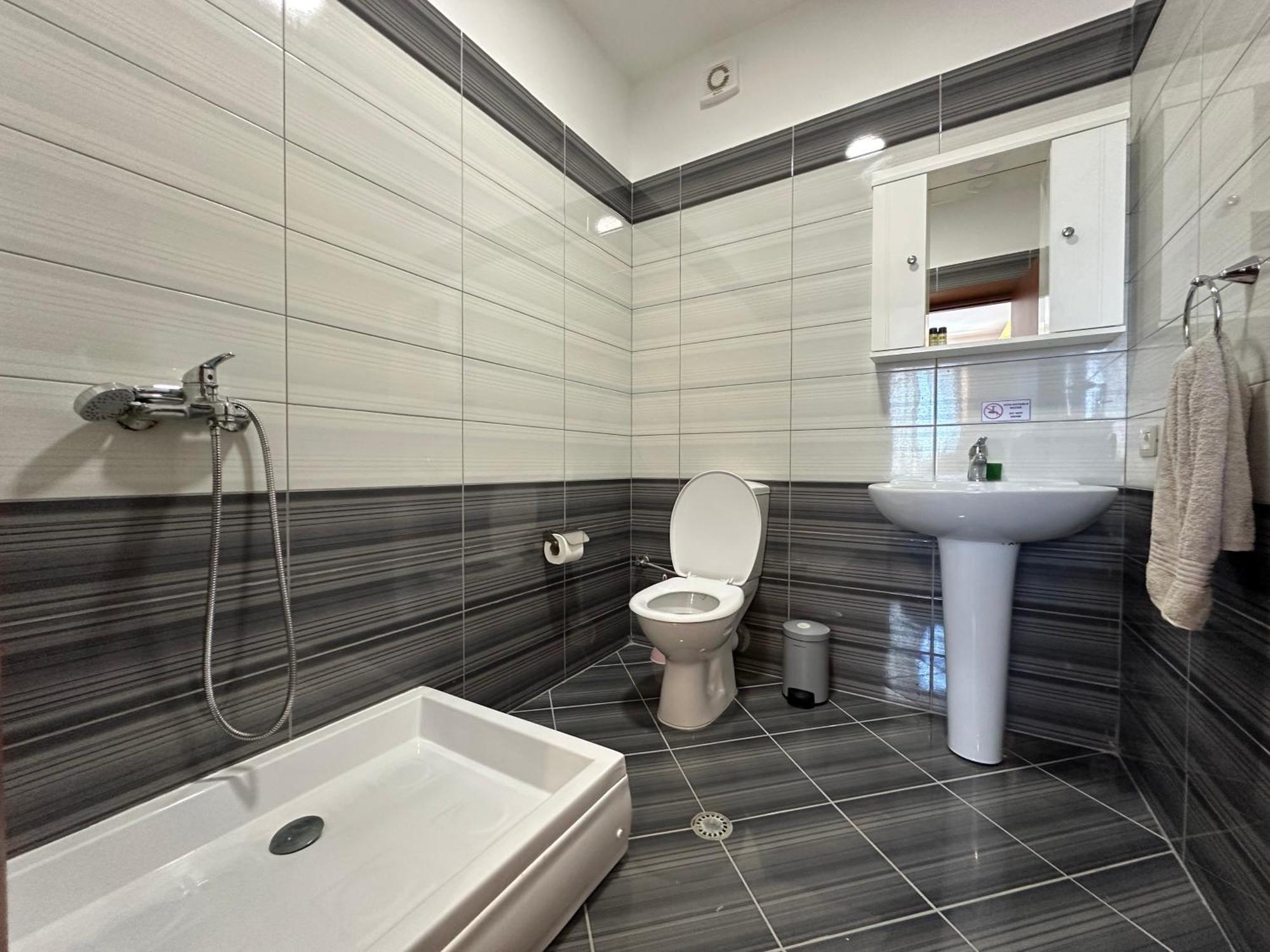 Bella'S Apartments Sakes Zewnętrze zdjęcie